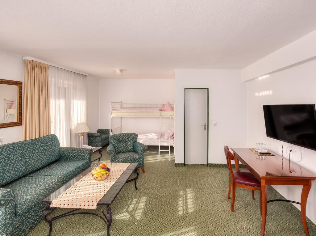 Alpenhotel Gastager 因泽尔 外观 照片